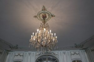 Photo Luxury chandelier